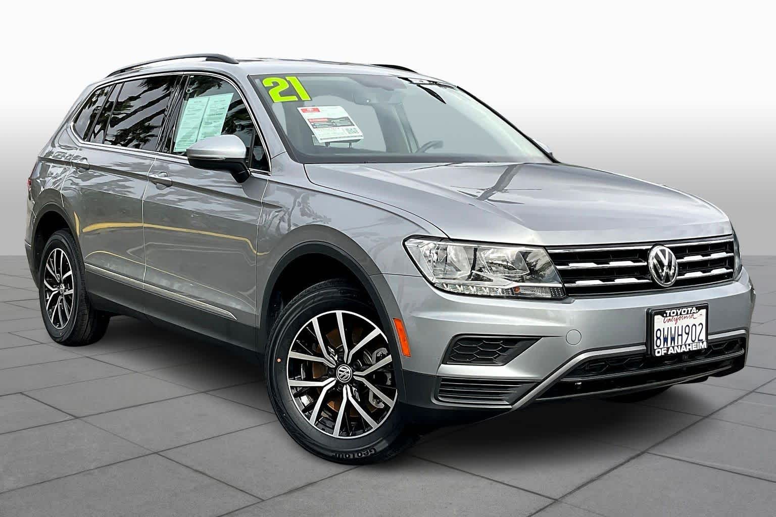 2021 Volkswagen Tiguan SE photo 2