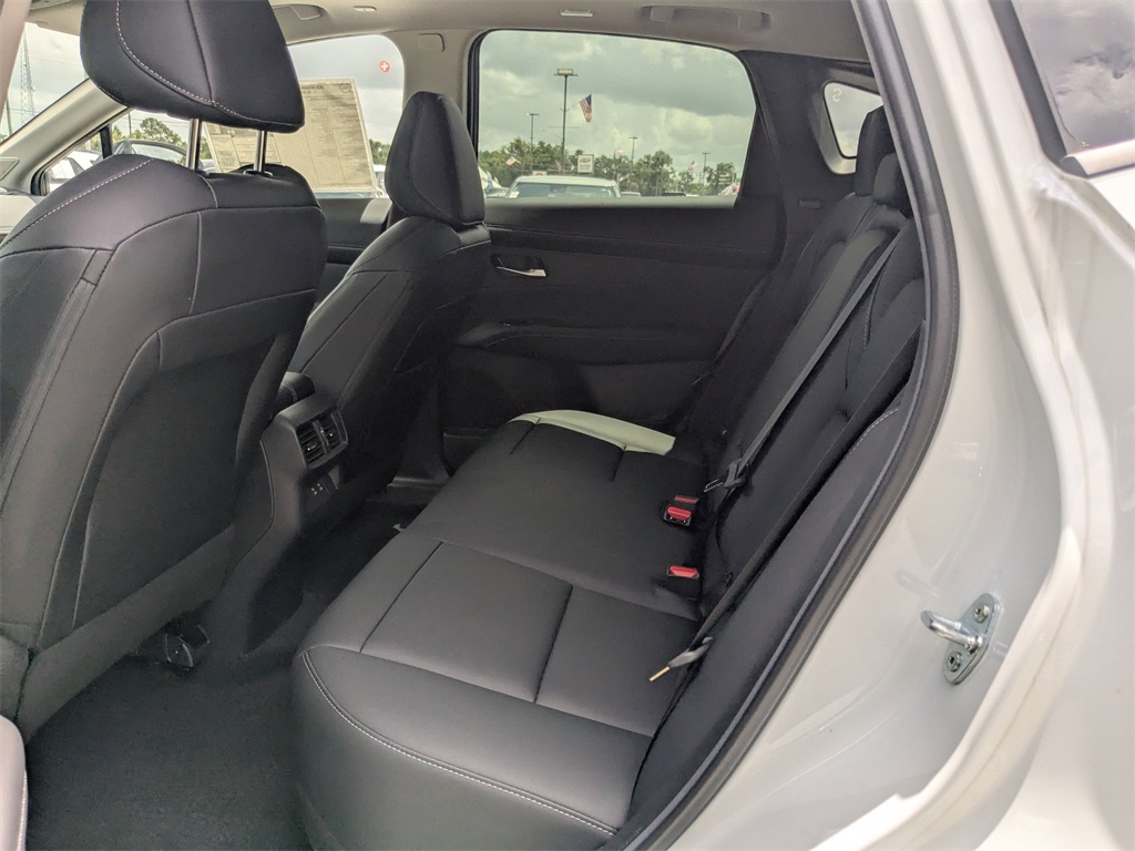 2025 Nissan Murano SL photo 13