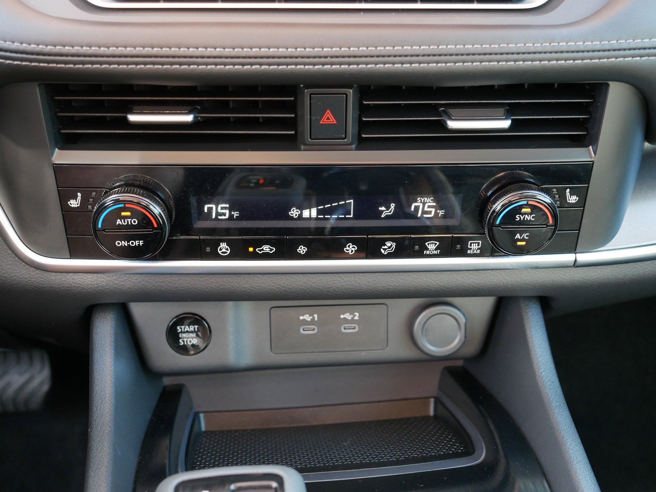 2025 Nissan Rogue SV photo 19
