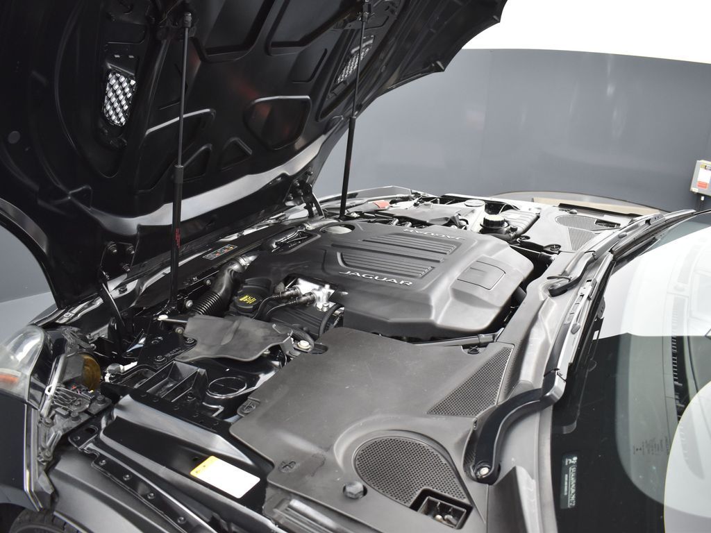 2016 Jaguar F-TYPE S photo 27