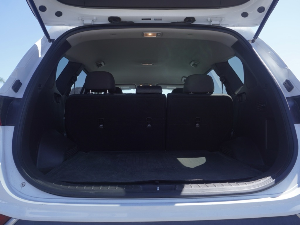 2020 Hyundai Santa Fe SEL photo 4