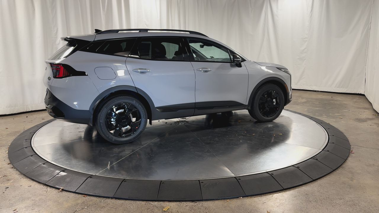 2026 Kia Sportage Plug-In Hybrid X-Line photo 2