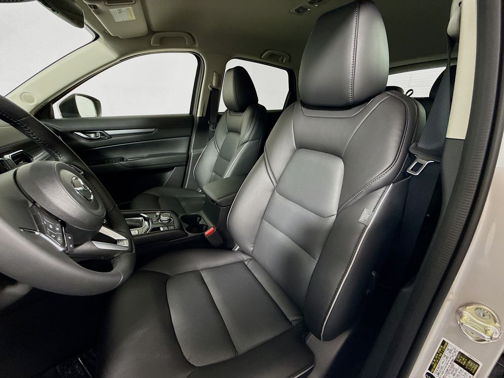 2025 Mazda CX-5 2.5 Select photo 20