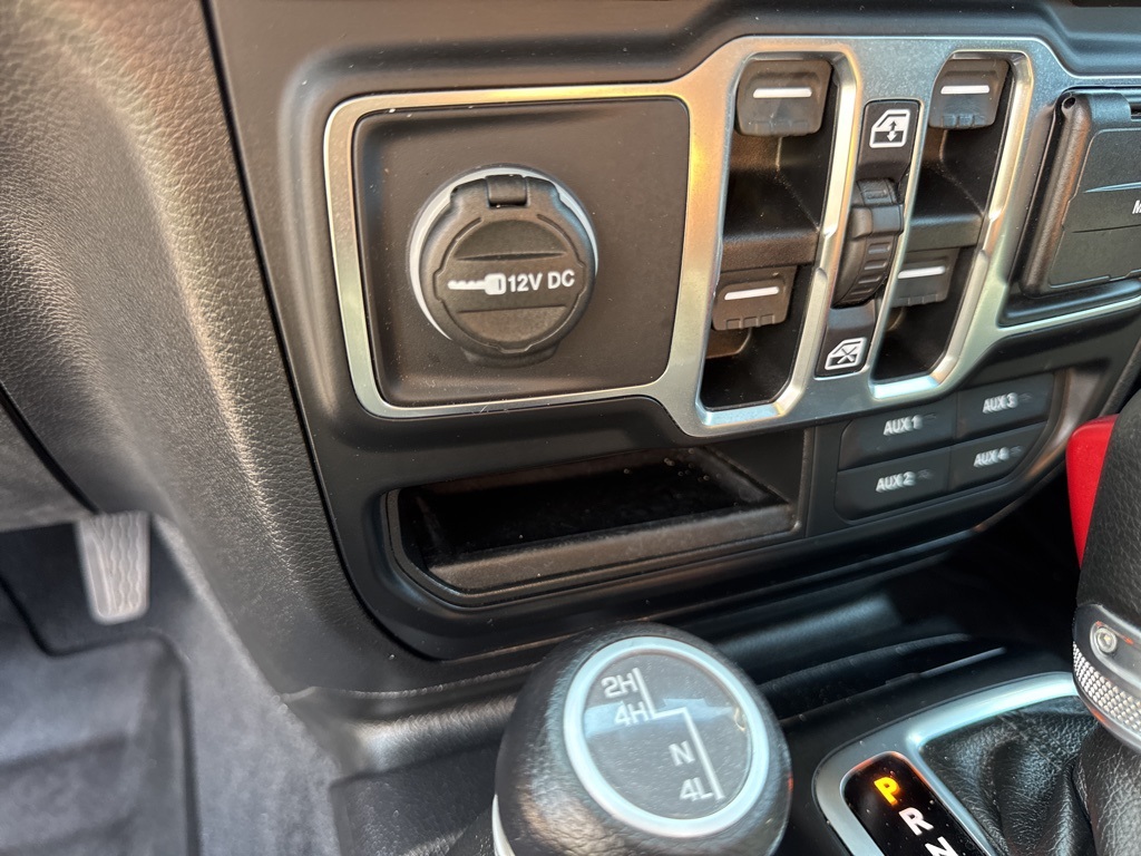 2021 Jeep Gladiator Willys photo 34