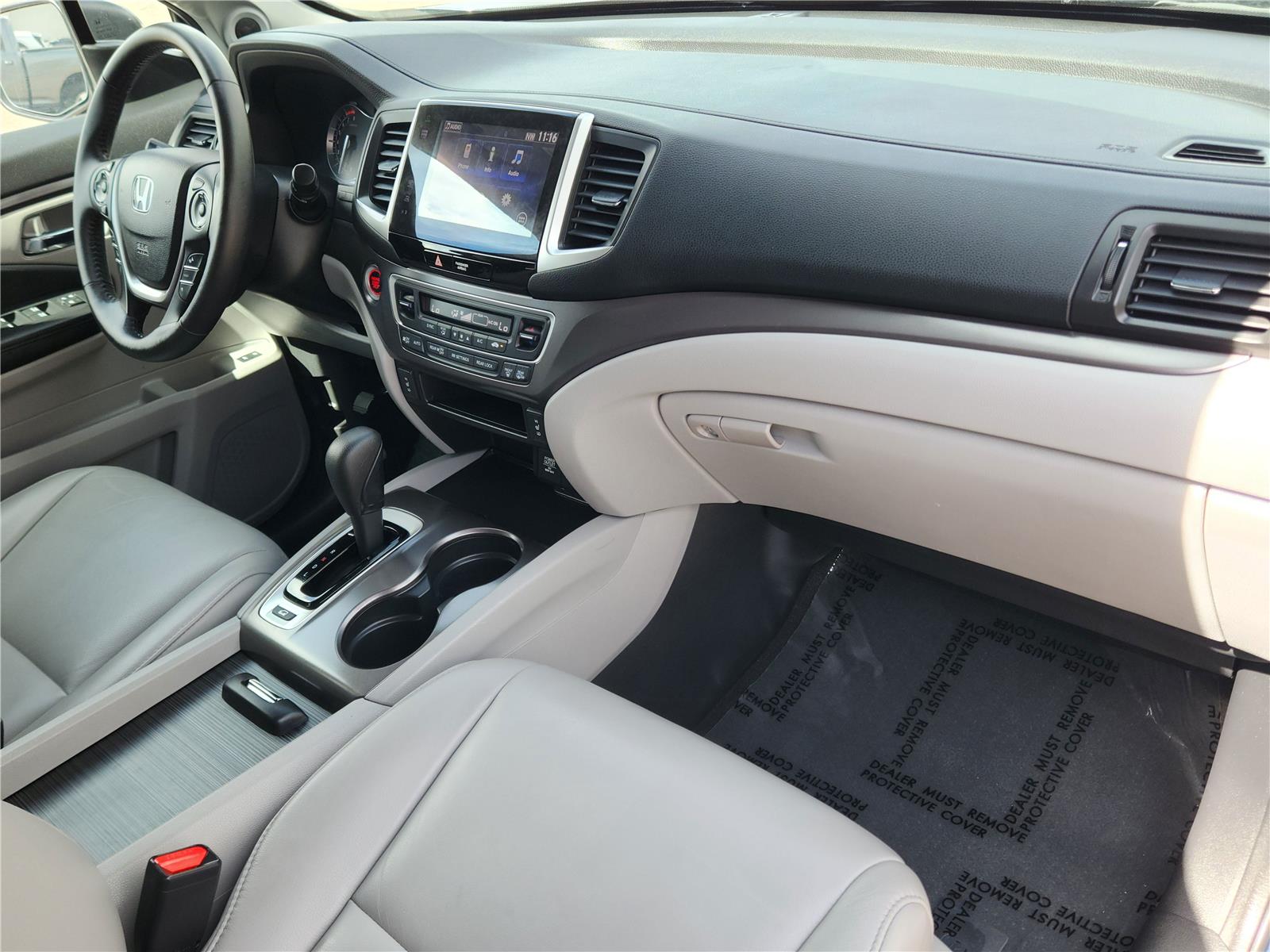 2016 Honda Pilot EX-L photo 14