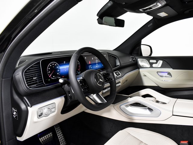2026 Mercedes Benz GLS 580 4MATIC photo 11