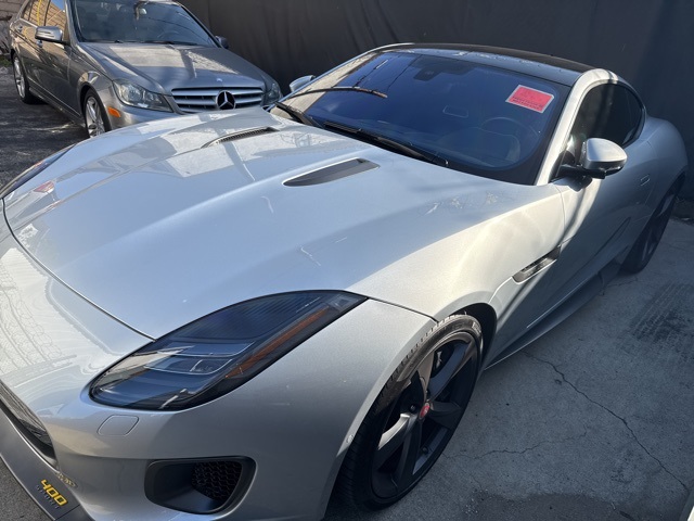 2018 Jaguar F-TYPE 400 Sport photo 2