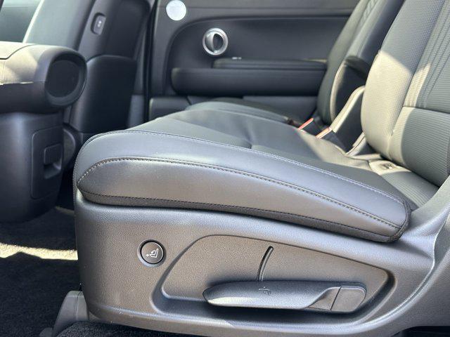 2026 Hyundai Palisade SEL photo 18