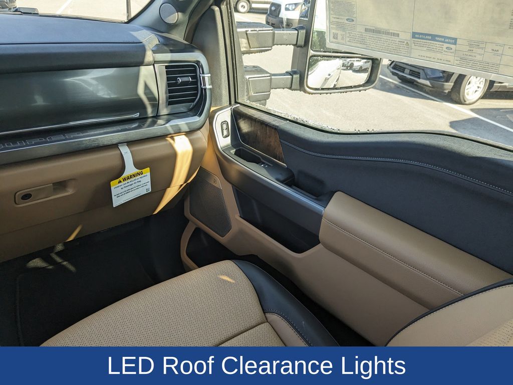 2025 Ford F-250 Lariat photo 19
