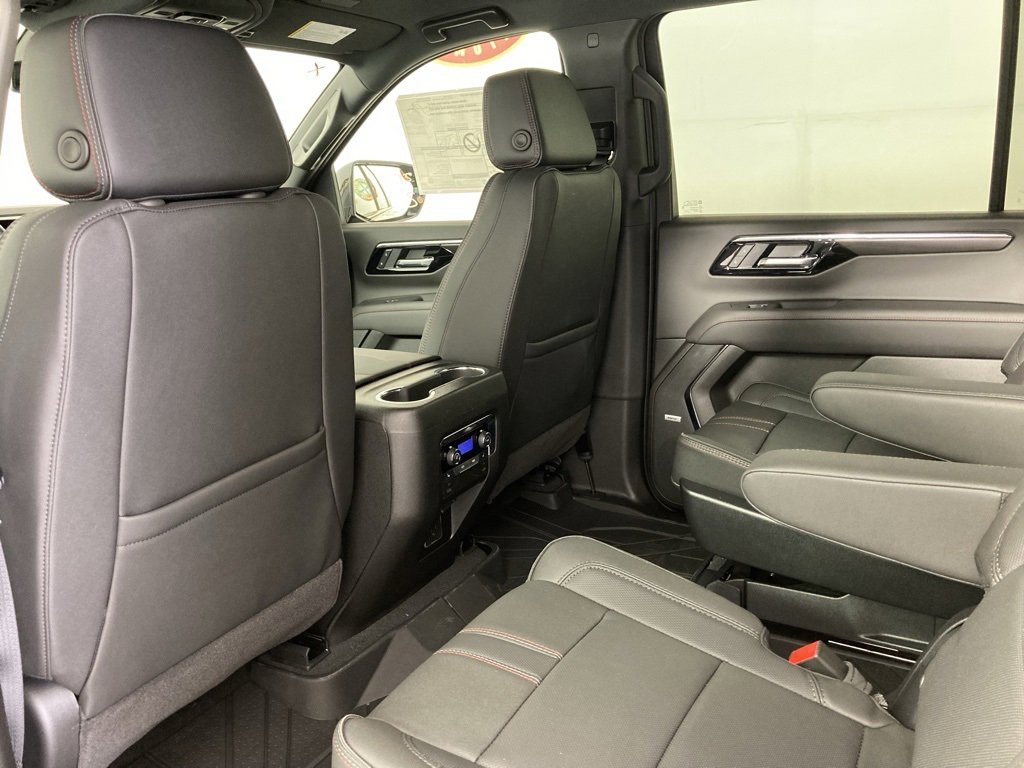 2026 Chevrolet Suburban RST photo 14