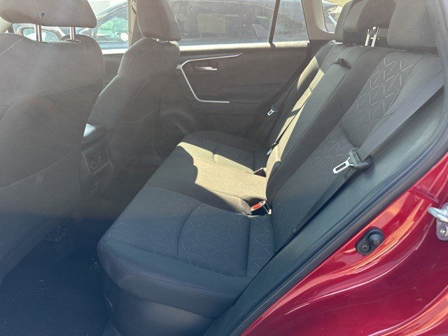2024 Toyota RAV4 Hybrid XLE photo 9