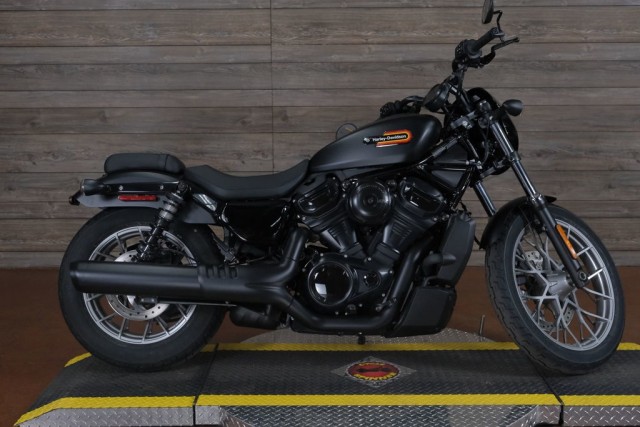 HARLEY-DAVIDSON　2022年製　ノースリーブ　　M New 2025 Harley-Davidson Low Rider® S Vivid Black