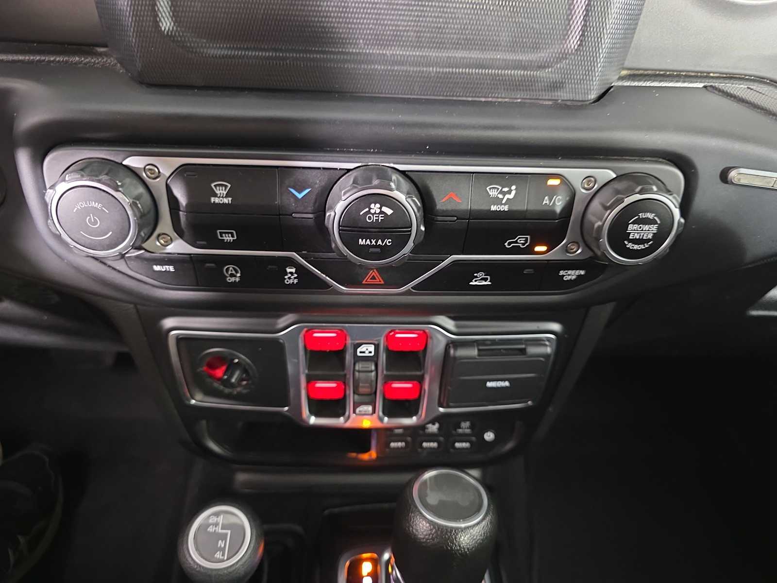 2023 Jeep Wrangler Sport S photo 14