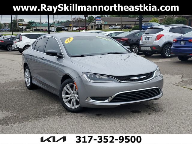 2017 Chrysler 200 Limited's photo