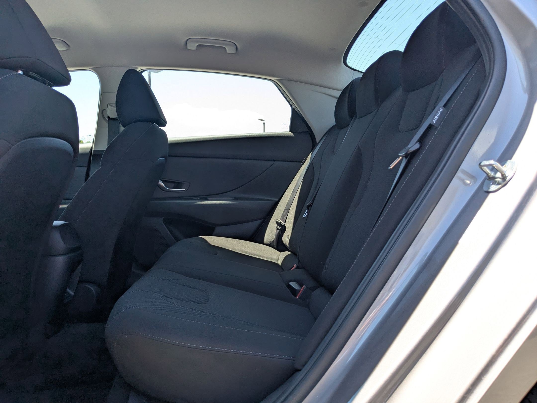 2024 Hyundai Elantra SE photo 24