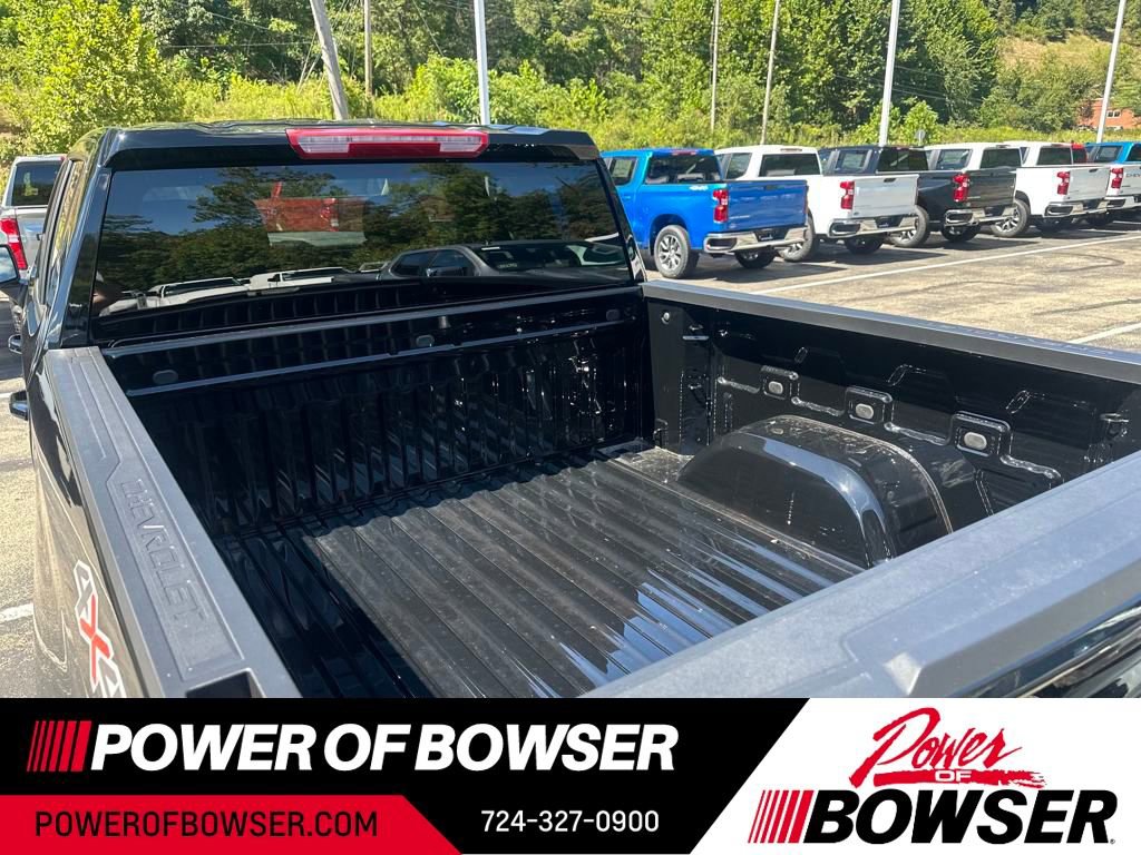 2026 Chevrolet Silverado 1500 LT photo 2