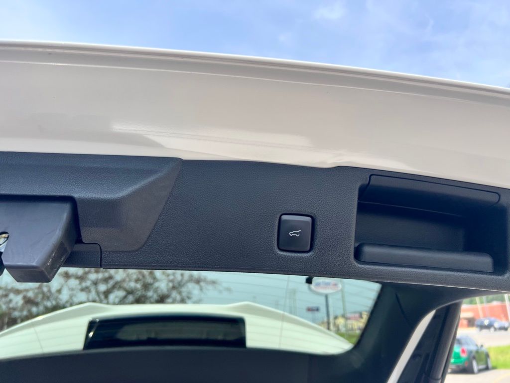 2024 Ford Escape Hybrid ST-Line Select photo 26