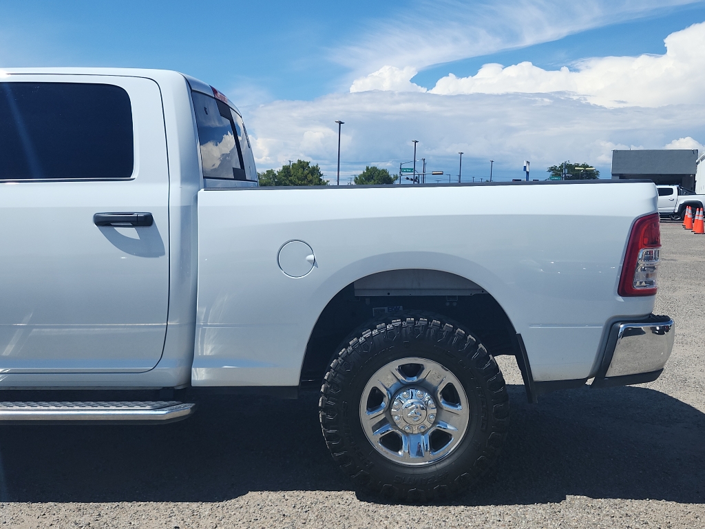 2022 Ram 3500 Tradesman photo 9