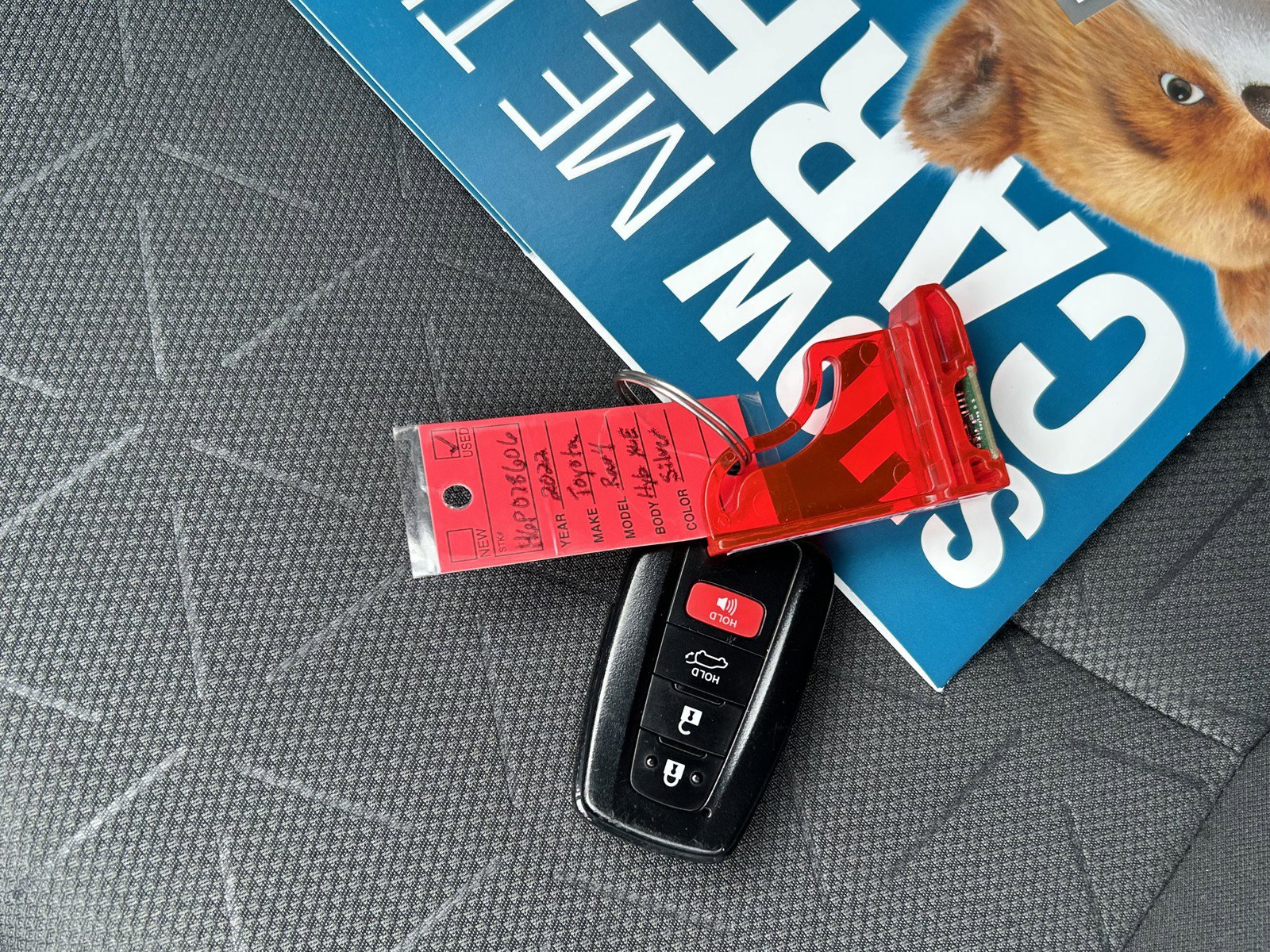 2022 Toyota RAV4 XLE Premium photo 35