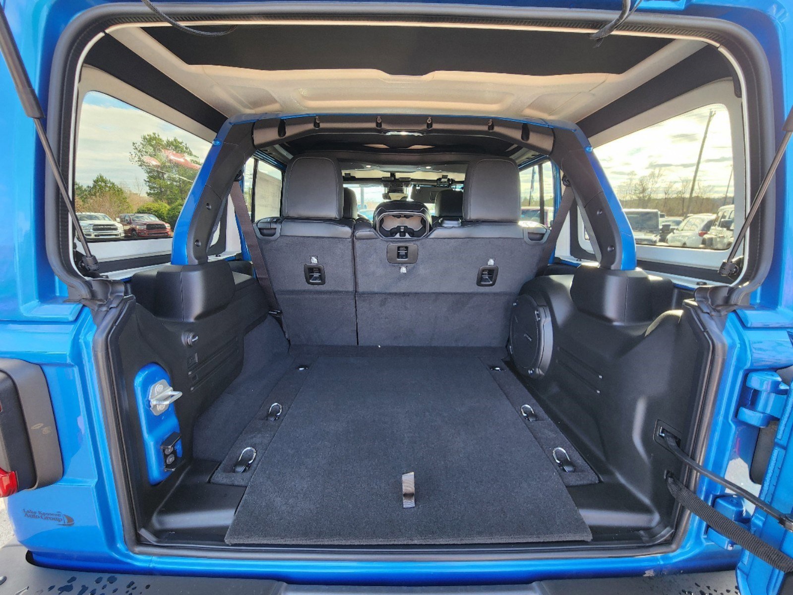 2025 Jeep Wrangler Rubicon X photo 10