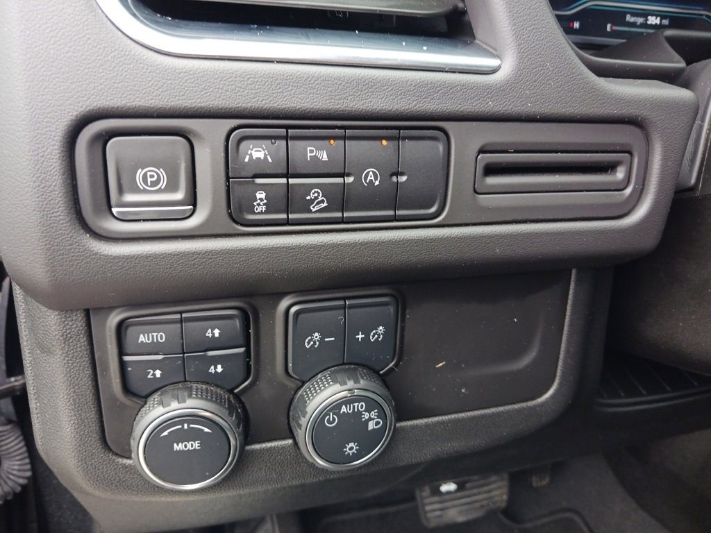 2024 Chevrolet Tahoe Premier photo 22