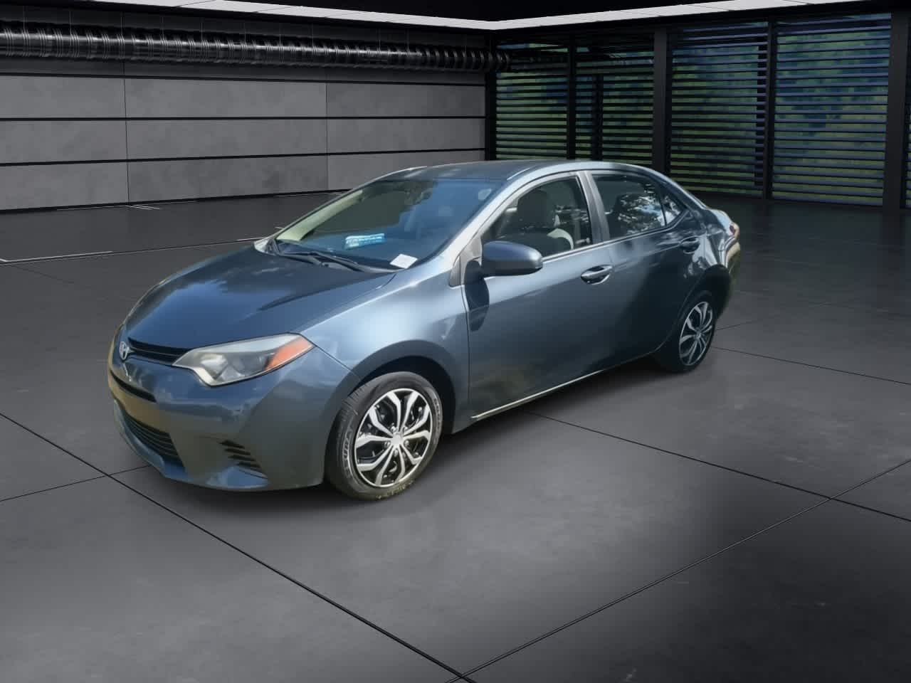 2016 Toyota Corolla LE photo 4