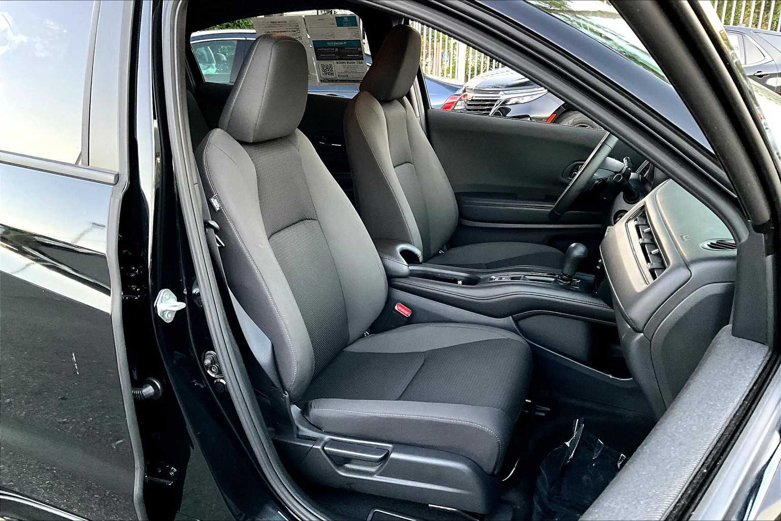 2021 Honda HR-V Sport photo 8
