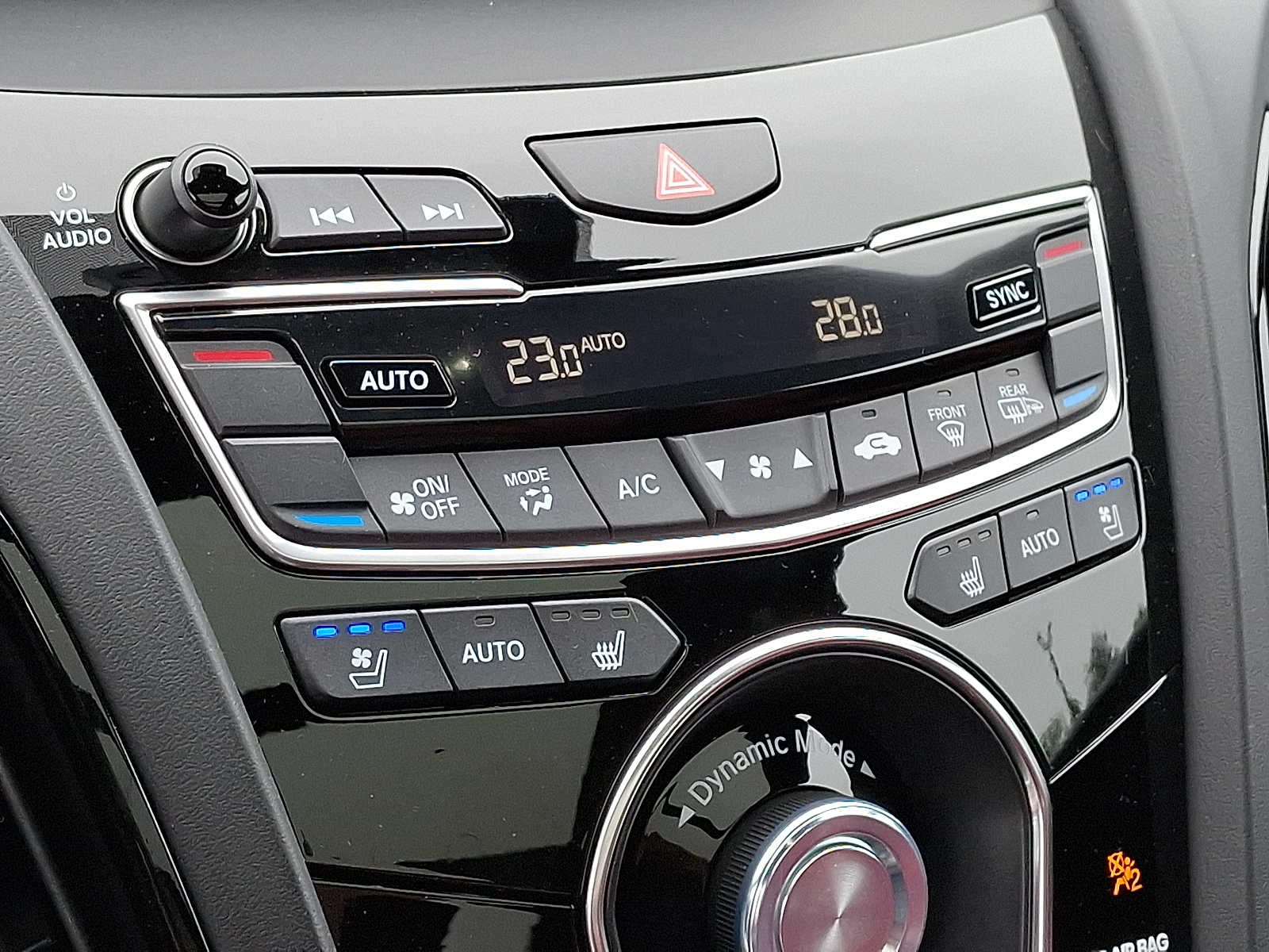 2024 Acura RDX A-Spec photo 15