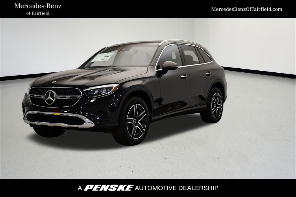 2026 Mercedes-Benz GLC Base's photo