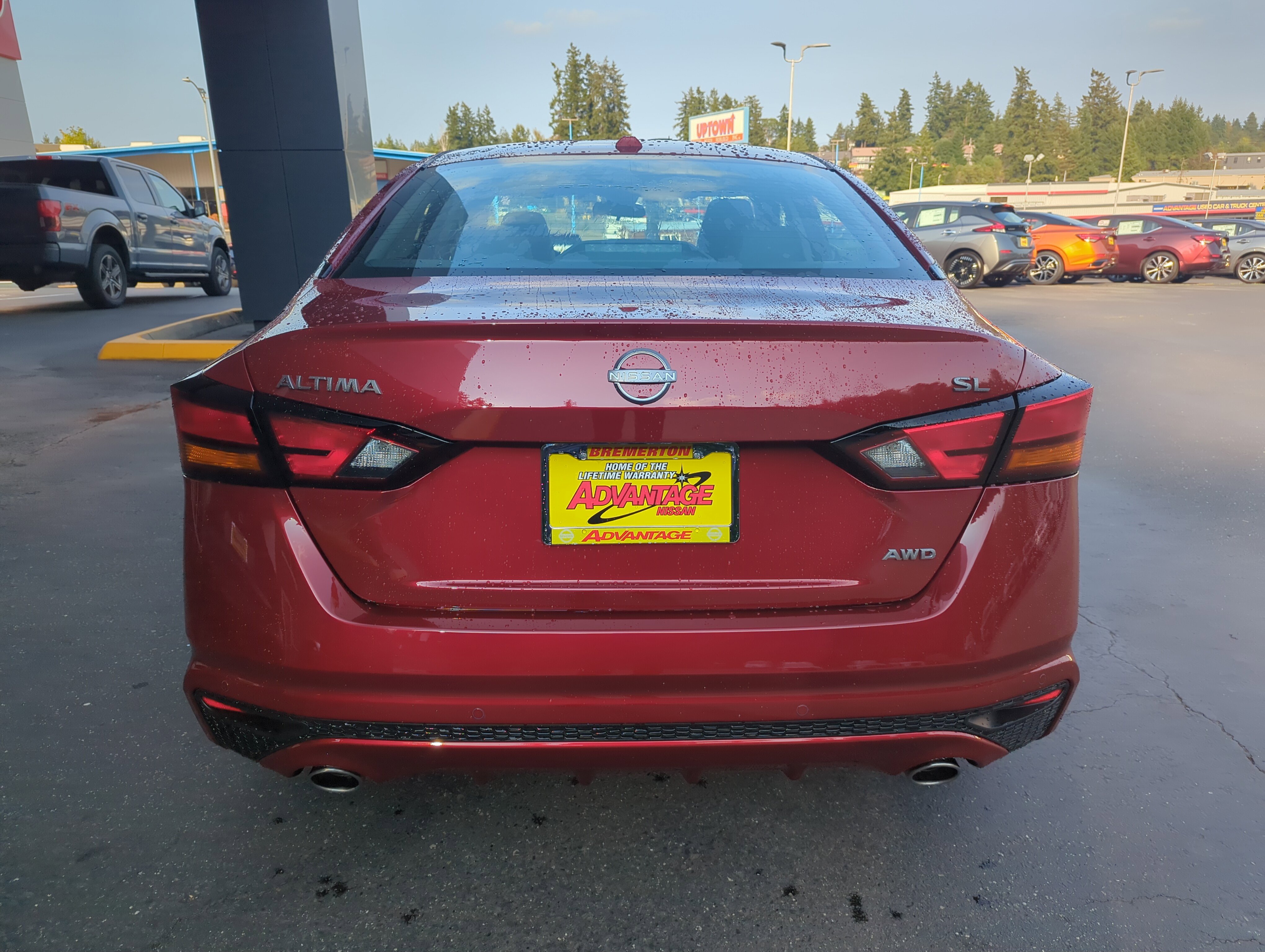 2025 Nissan Altima SL photo 2