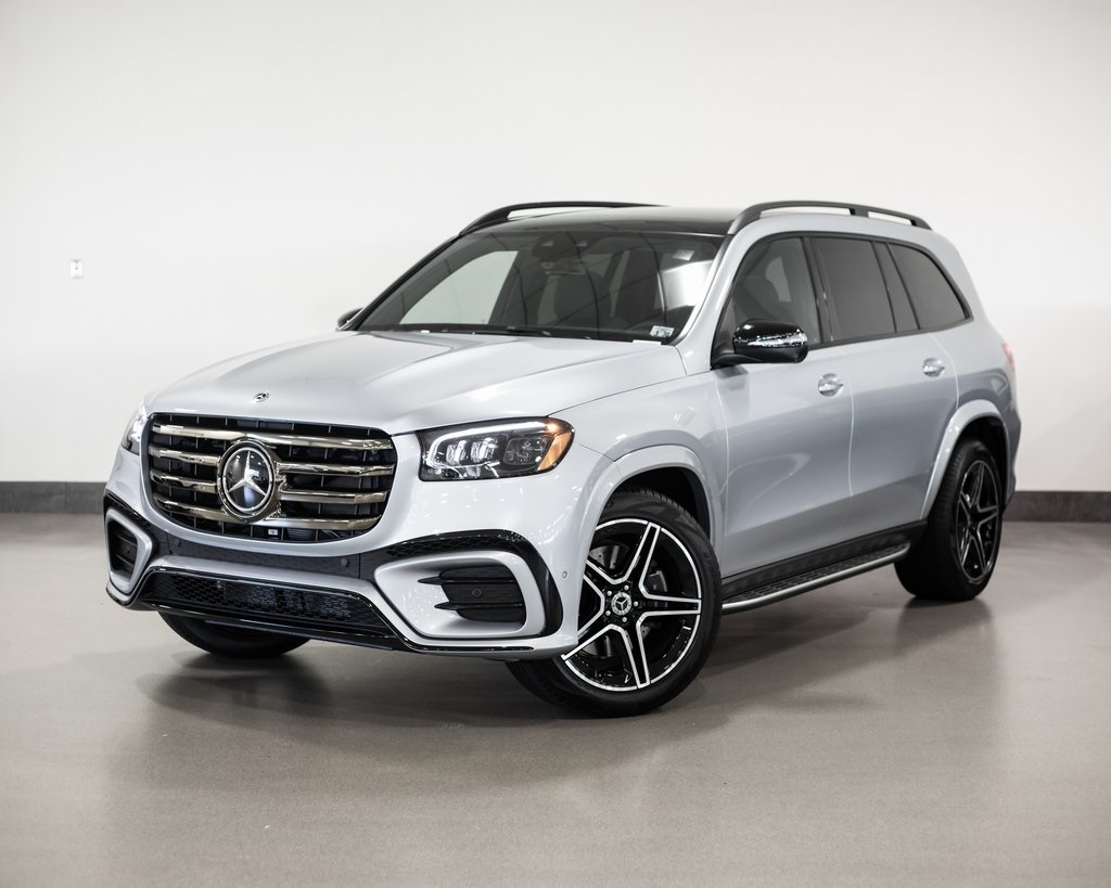 2025 Mercedes-Benz GLS Base's photo