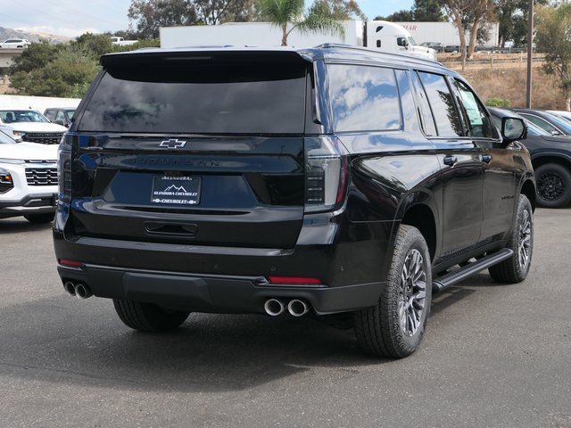 2026 Chevrolet Suburban Z71 photo 2