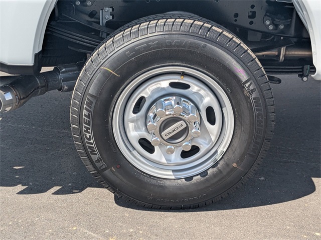 2026 Ford F-350 XL photo 13