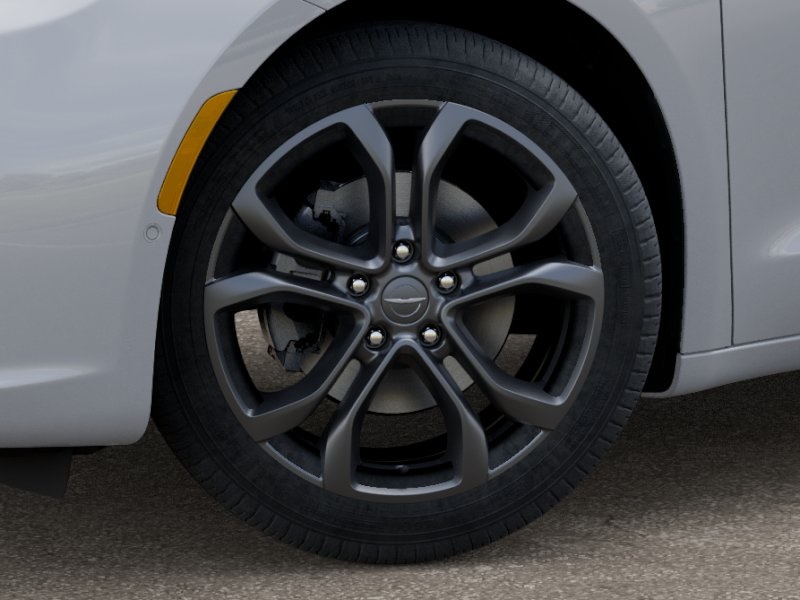 2026 Chrysler Pacifica photo 4