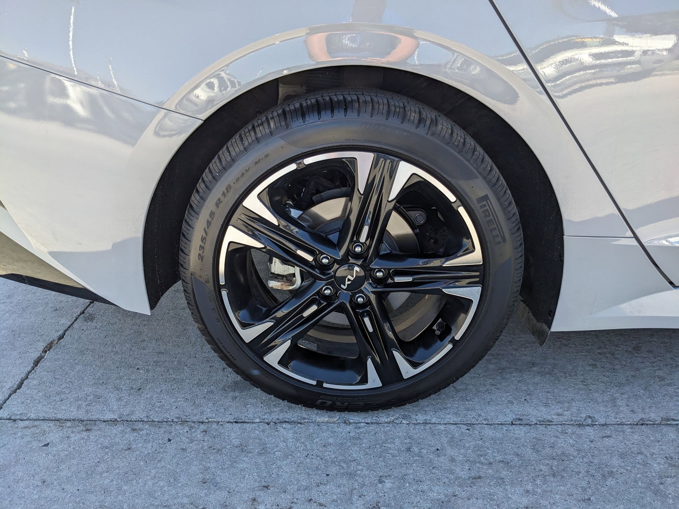 2023 Kia K5 GT-Line photo 12