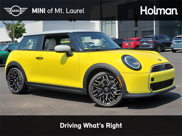 2025 MINI Hardtop 2 Door S's photo