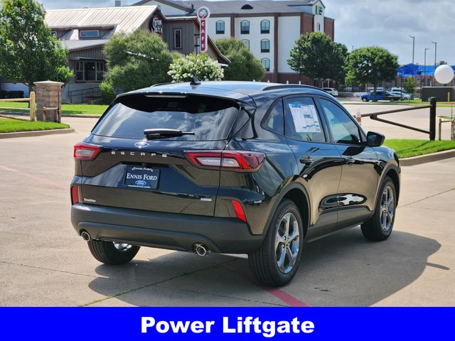 2025 Ford Escape ST-Line photo 5