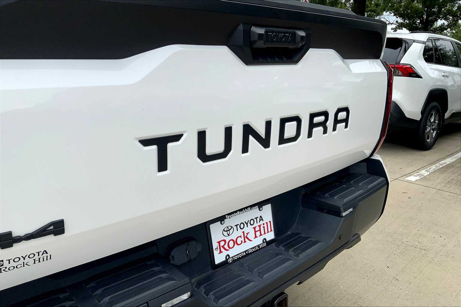 2022 Toyota Tundra SR5 CrewMax photo 29