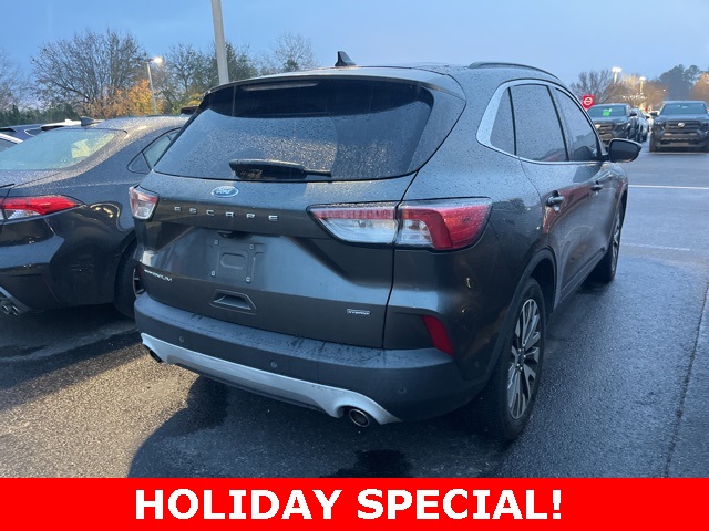 2020 Ford Escape Titanium Hybrid photo 3