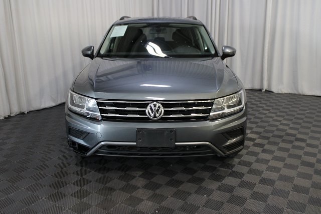 2018 Volkswagen Tiguan SEL photo 2