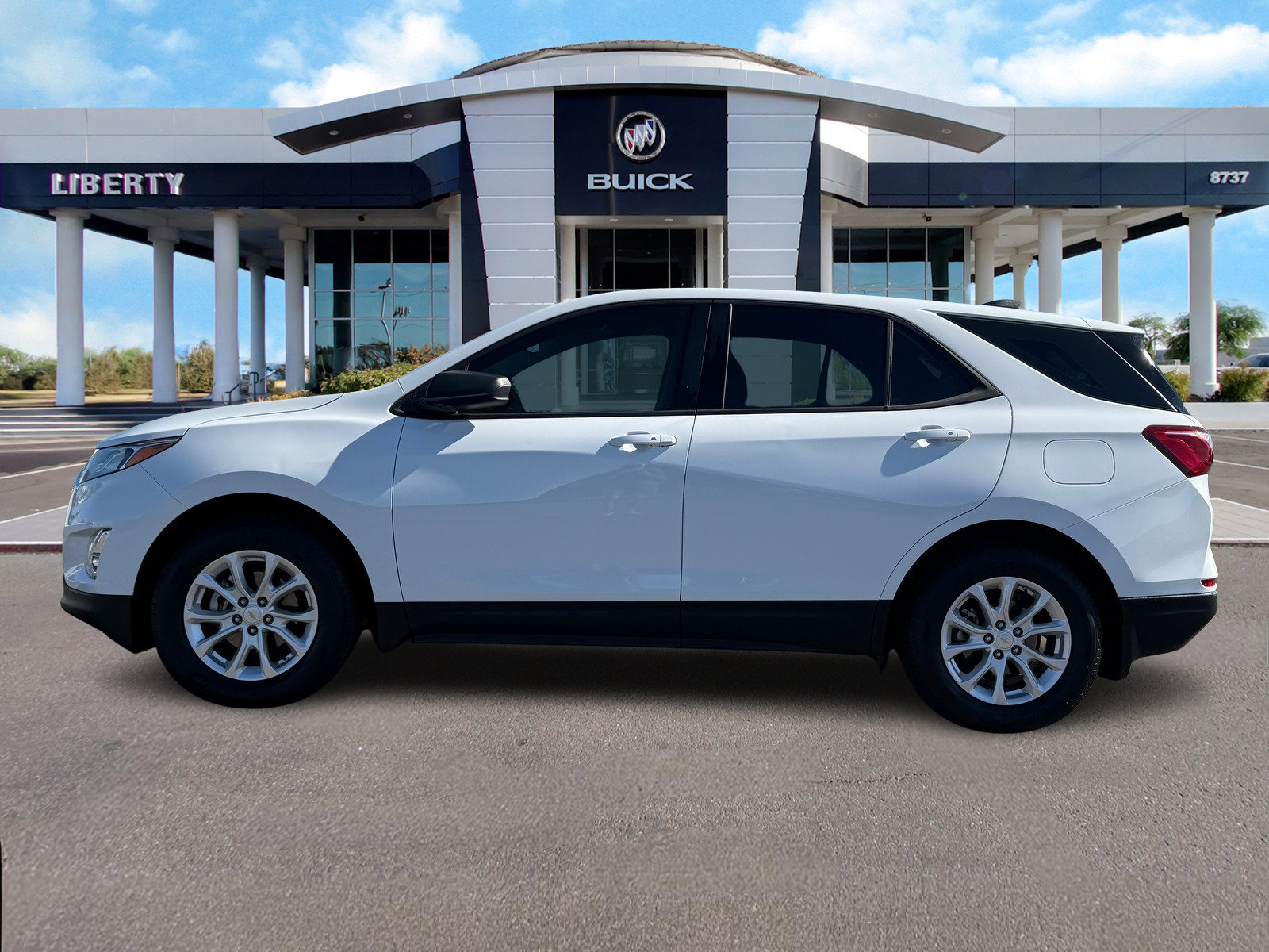 2018 Chevrolet Equinox LS photo 4