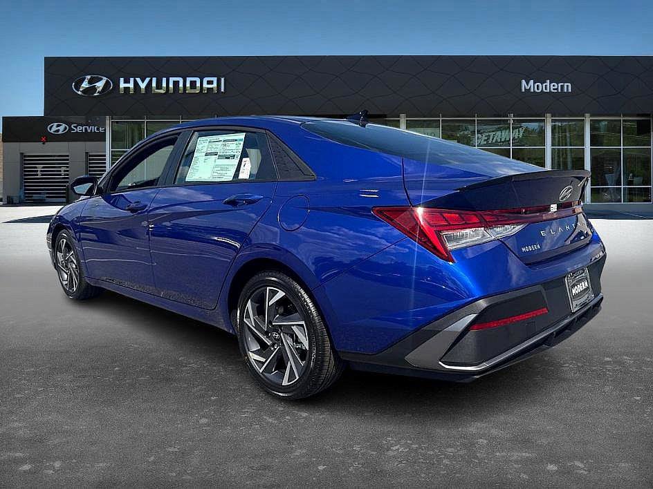 2025 Hyundai Elantra Hybrid SEL Sport photo 4