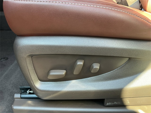 2019 Chevrolet Tahoe Premier photo 37