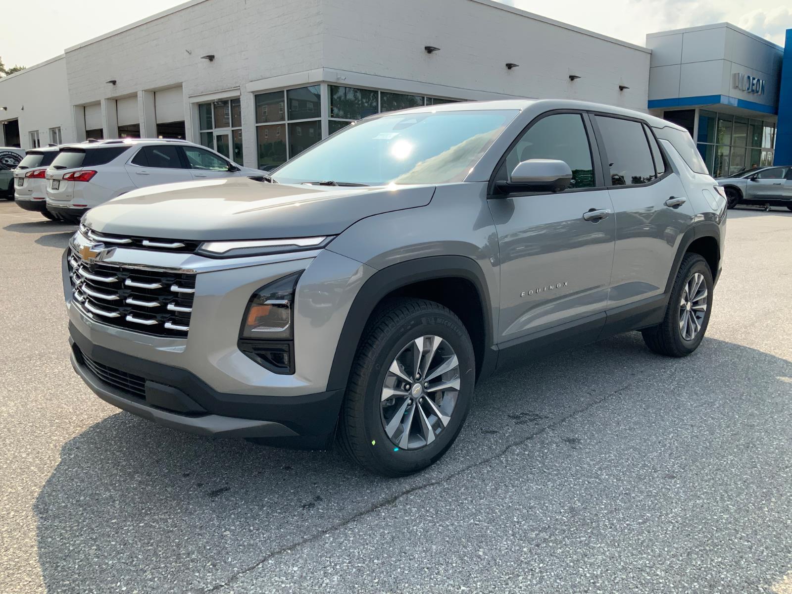 2026 Chevrolet Equinox LT photo 3