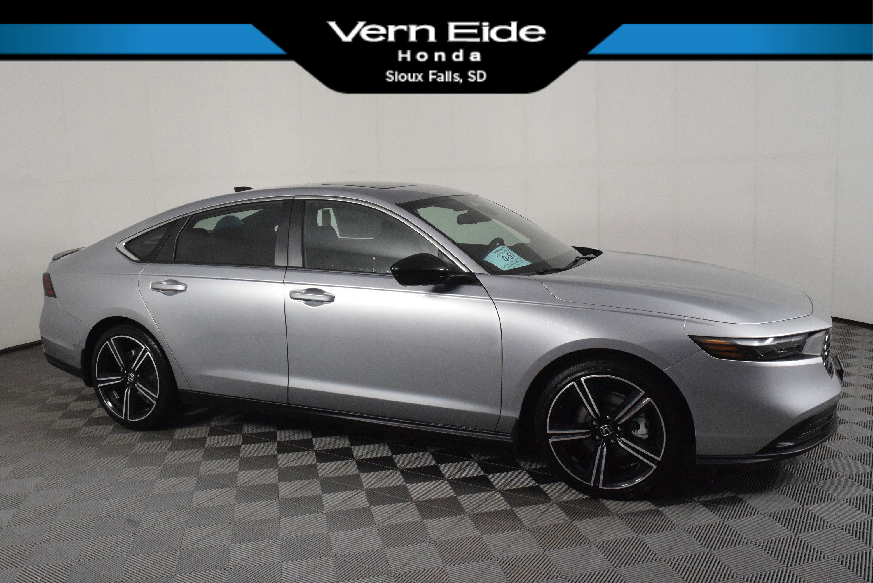 2025 Honda Accord Hybrid Sport's photo