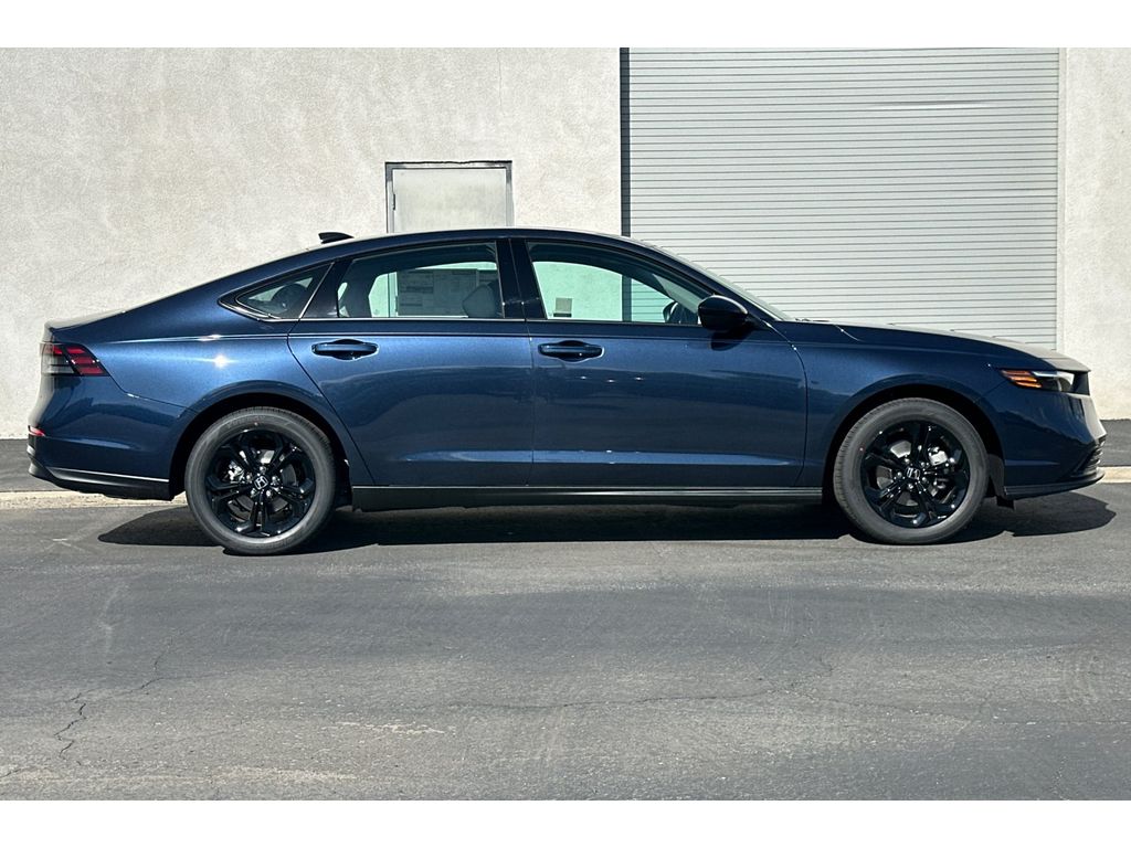2025 Honda Accord SE photo 3