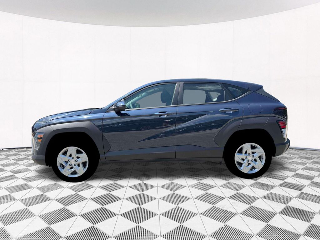 2026 Hyundai Kona SE photo 2