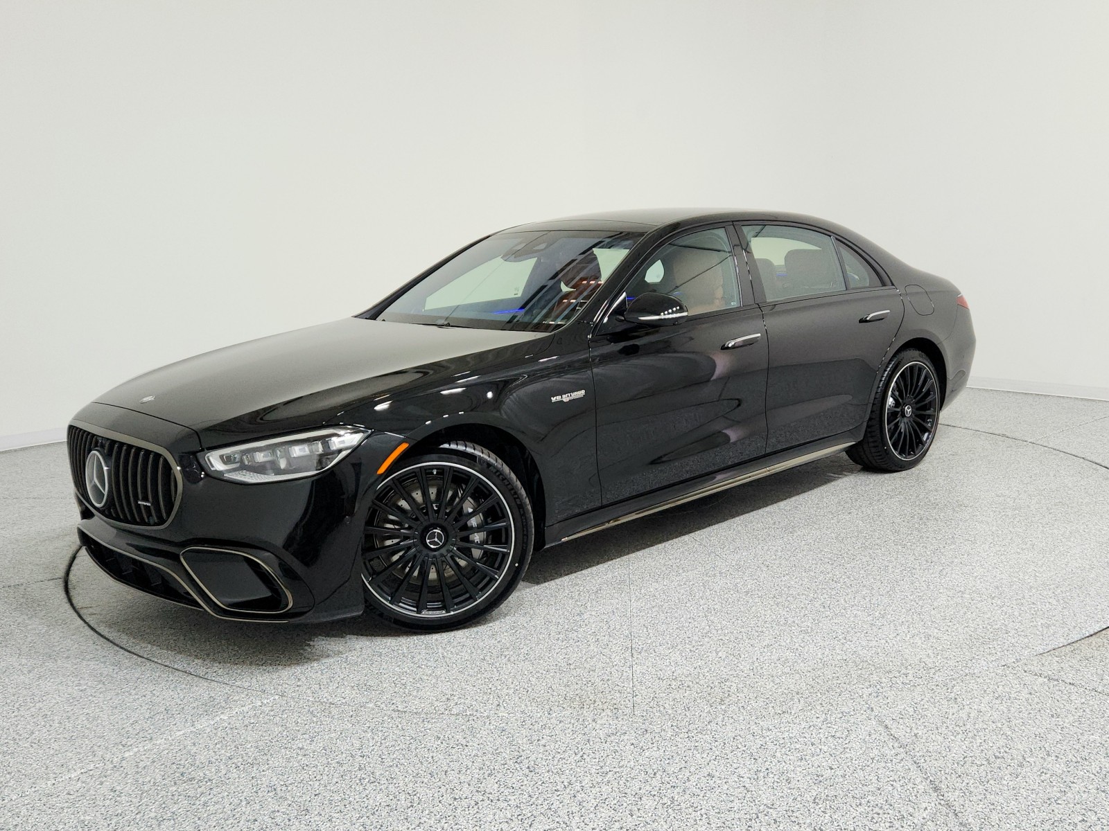 2026 Mercedes-Benz S-Class AMG S 63's photo