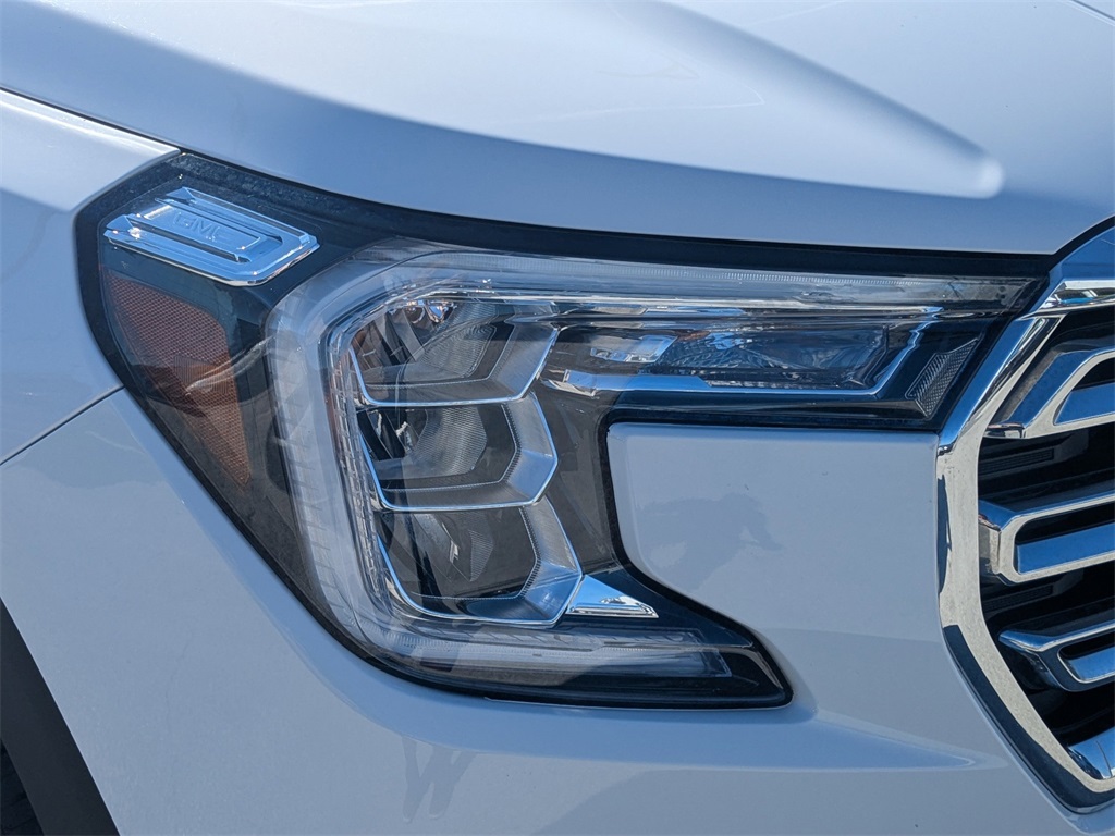 2024 Gmc Terrain SLT photo 9