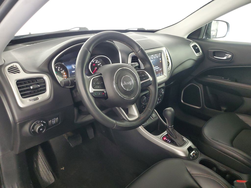 2018 Jeep Compass Latitude photo 11